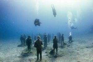 Try-dive experience with a visit to the Atlantic Museum